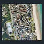 Beachfront Escape Broadbeach, 2 Bd, Pool , Sleeps 7